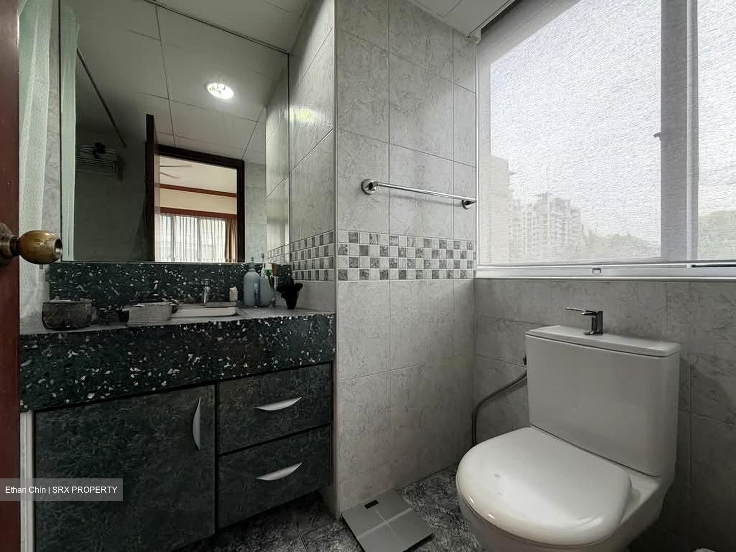UE Square (D9), Apartment #561877401